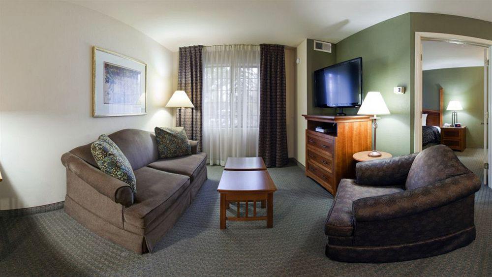 Homewood Suites By Hilton Portland Airport Eksteriør billede
